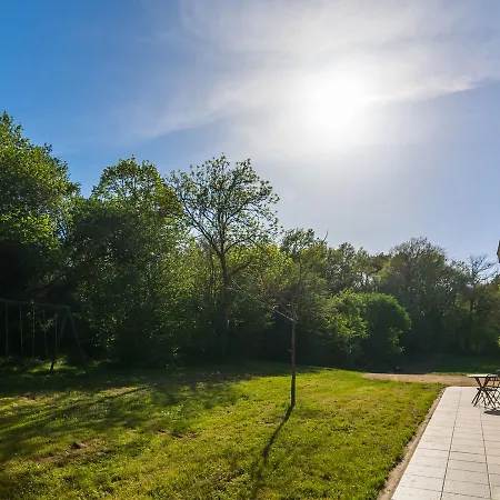 Spacious With Private Pool Larzac