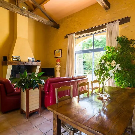 Holiday home Spacious With Private Pool *