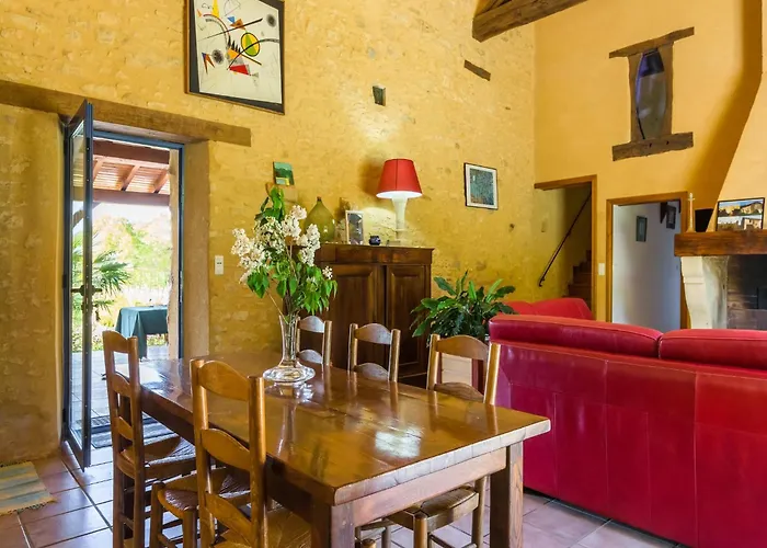 Poolside Haven In Salles *